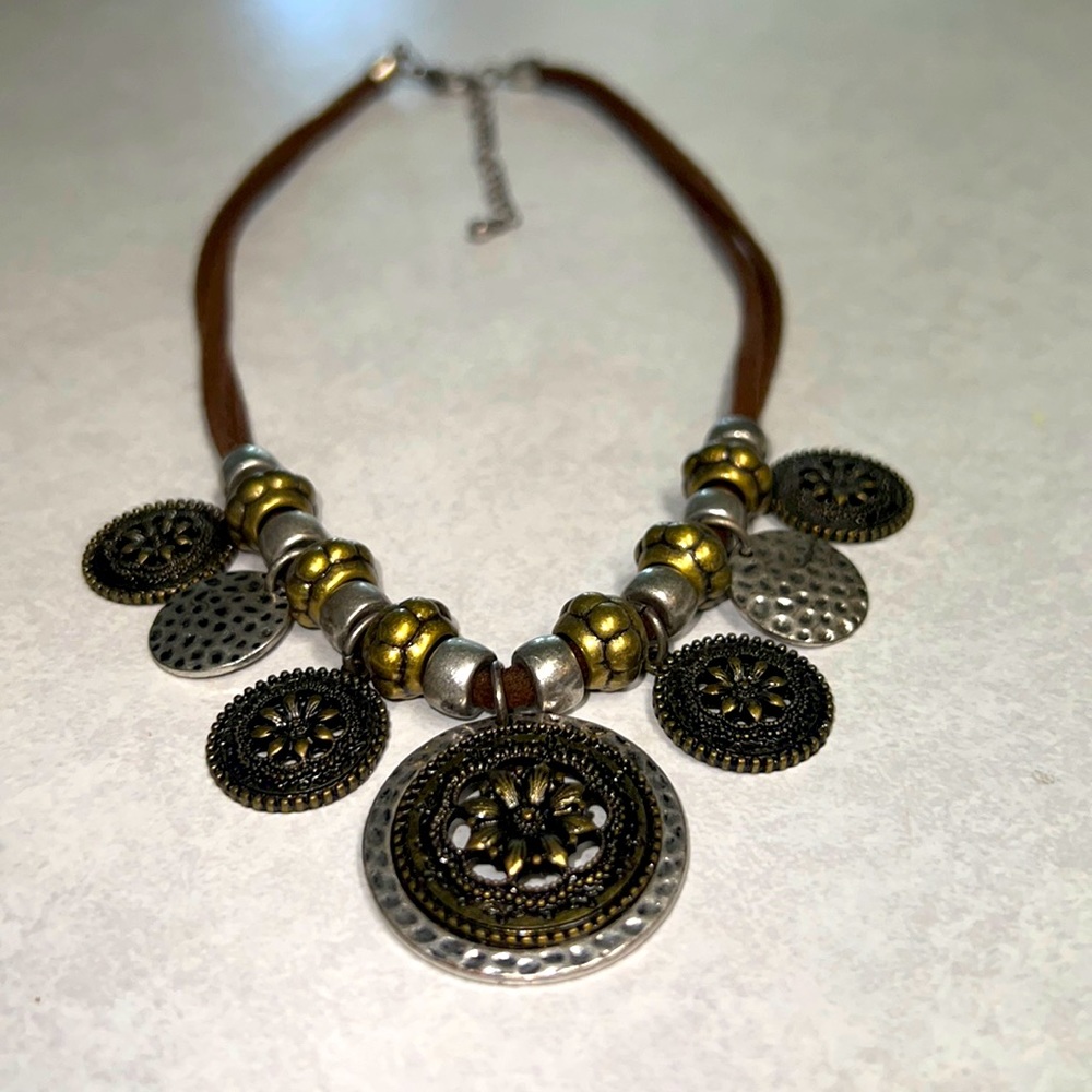 Macys copper brown necklace